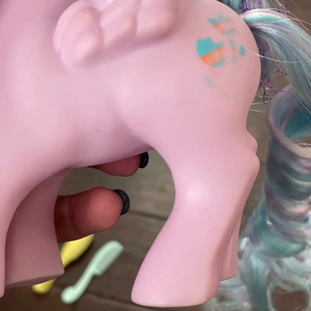 My Little Pony Brilliant Bloom w/ Brush Comb & 2 I Luv You Barrettes MLP READ
